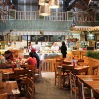 Happy Day ~ Family Classic Restaurant Dengan Menu Lintas Benua